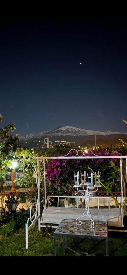 Bed and Breakfast La Capanna Di Giuseppe E Maria Taormina Exterior foto