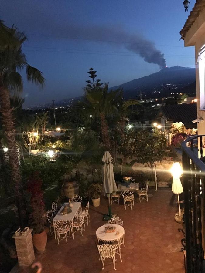 Bed and Breakfast La Capanna Di Giuseppe E Maria Taormina Exterior foto