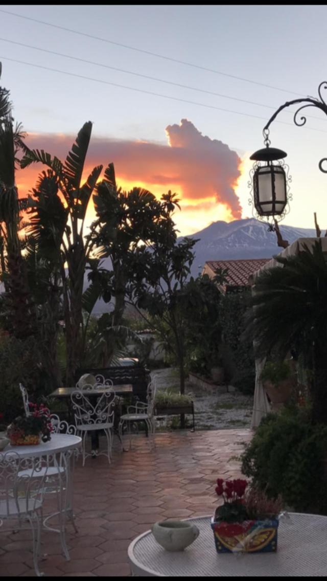 Bed and Breakfast La Capanna Di Giuseppe E Maria Taormina Exterior foto